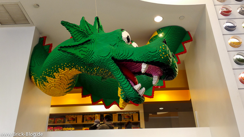 LEGO Store NYC - Der Drache!